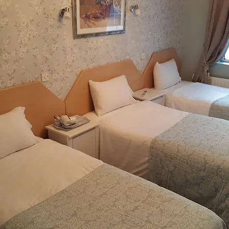 Keernaun House Hotel *