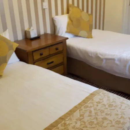 Hotel Keernaun House *